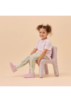 Affenzahn KNIT FLINKY - Pantuflas - rosa