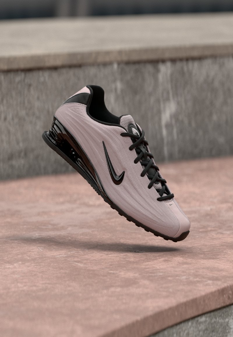 SHOX Z particle rose/black/mauve
