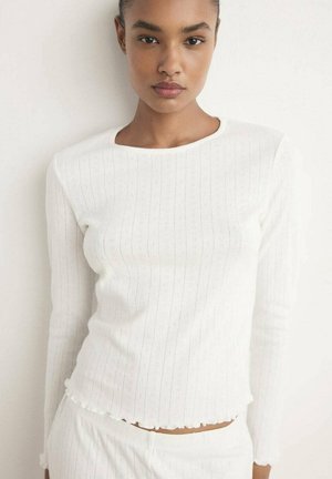 TWO-PIECE OPENWORK SET - Pyjama set - white