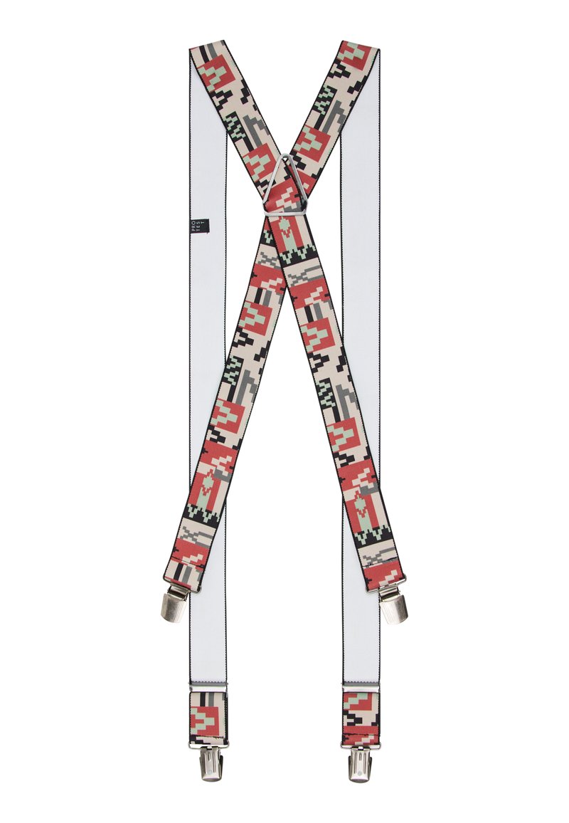X-vormige bretels met een gestreept patroon in rood, zwart, groen en beige, voorzien van zilveren metalen clips en witte randen.