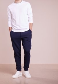Michael Kors Stickad tröja - white