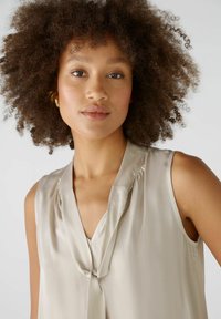 Oui Blouse - light stone