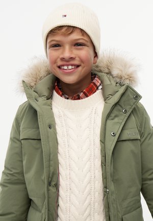 Tommy Hilfiger, ESSENTIAL CABLE BEANIE UNISEX - Kapa - ivory petal