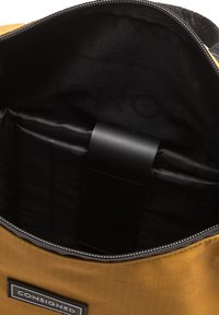 Thumbnail Image 7