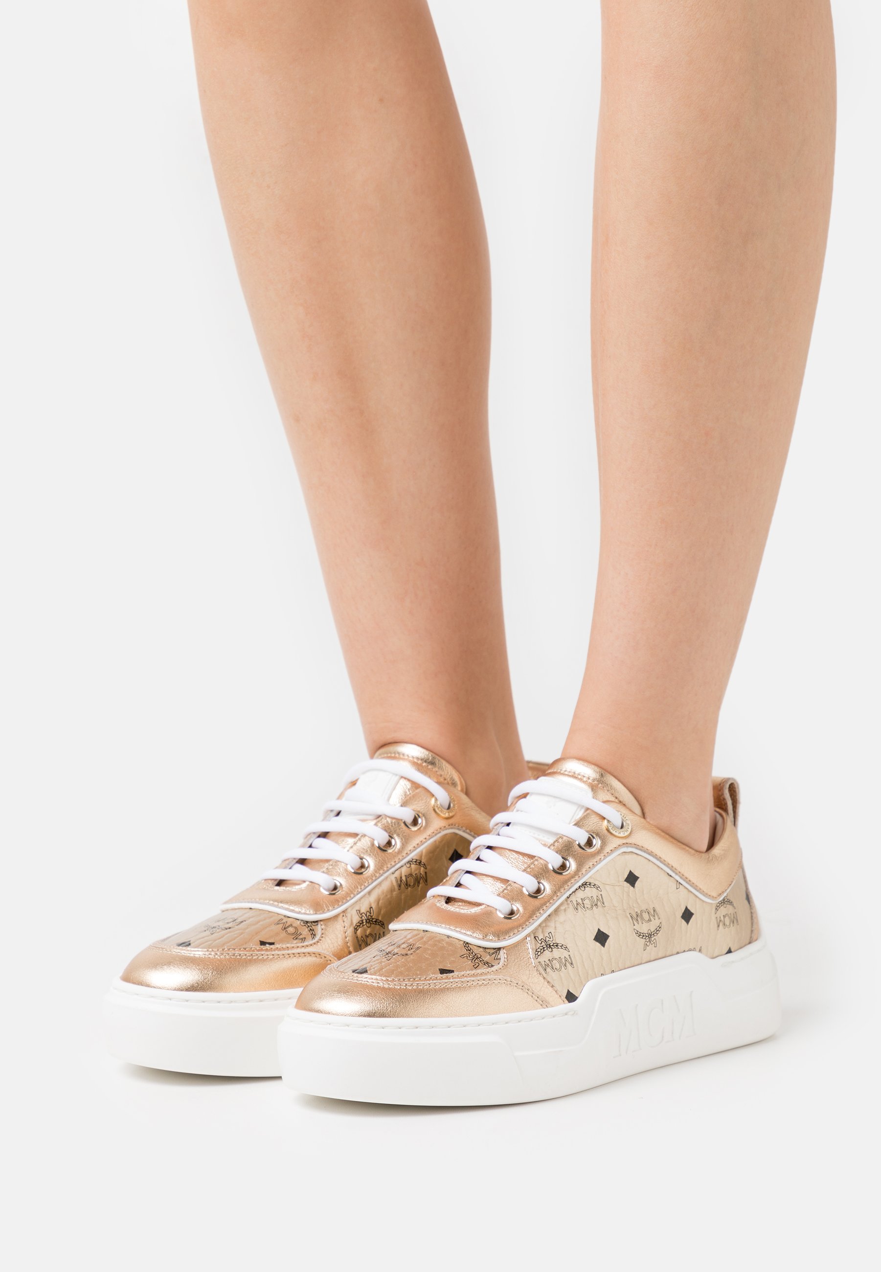weiße sneaker mit gold damen
