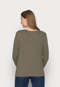 Selected Femme STANDARD TEE  - Camisola de manga comprida - kalamata
