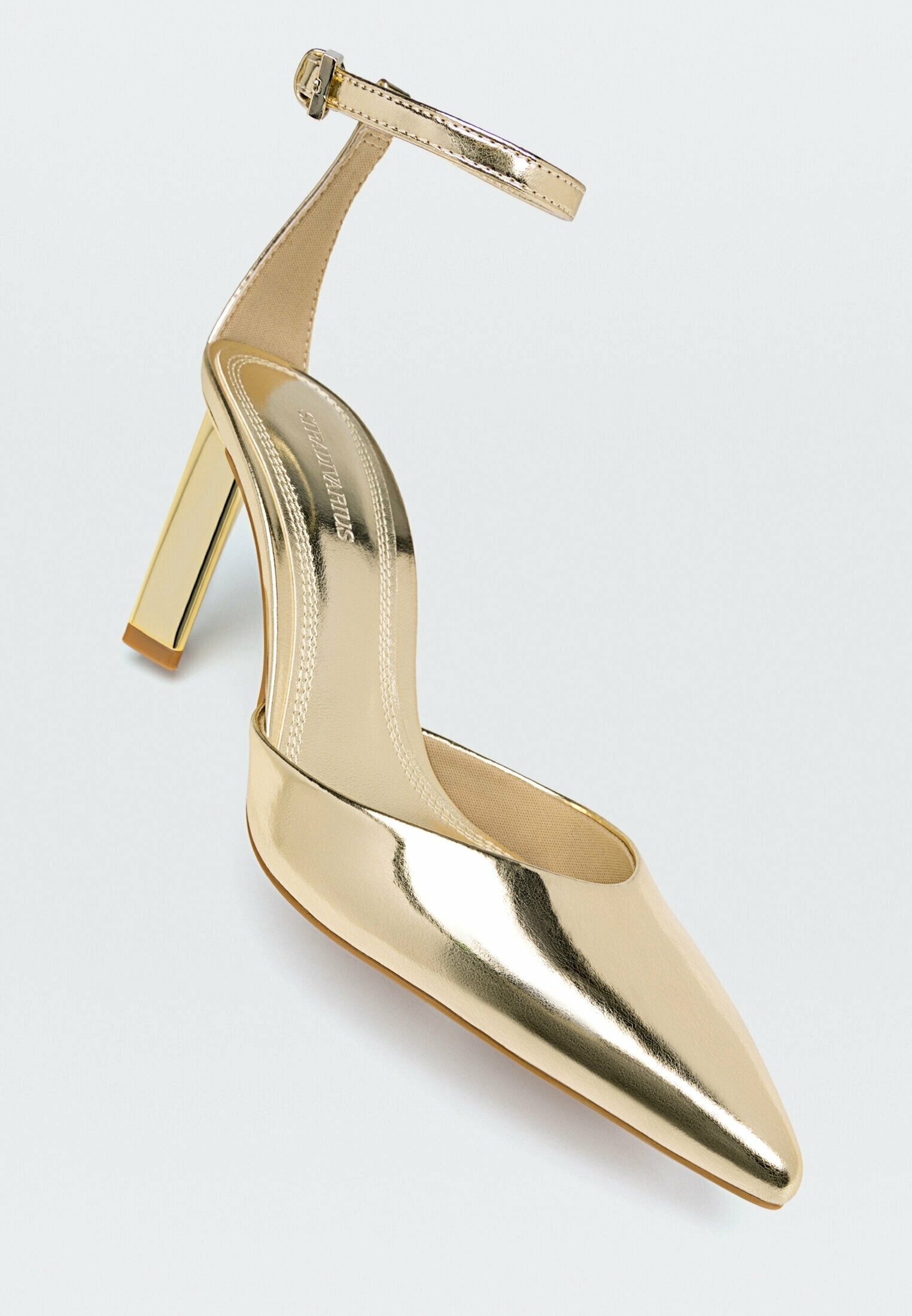 Stradivarius High heels - gold-coloured - (Pre-owned) - Zalando