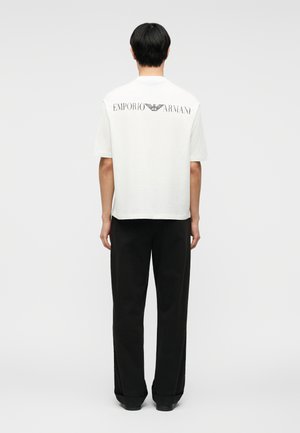 Μπλουζάκι με στάμπα - off white