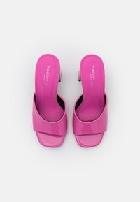 Madden Girl Pantofle na podpatku - pink