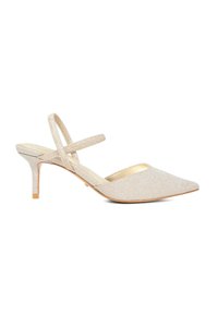 Escarpins beiges à bride arrière avec un bout pointu, un dessus texturé et des brides de cheville étroites. Dotés d'un talon slim et haut, avec un intérieur de ton doré.