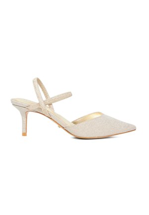 Escarpins beiges à bride arrière avec un bout pointu, un dessus texturé et des brides de cheville étroites. Dotés d'un talon slim et haut, avec un intérieur de ton doré.