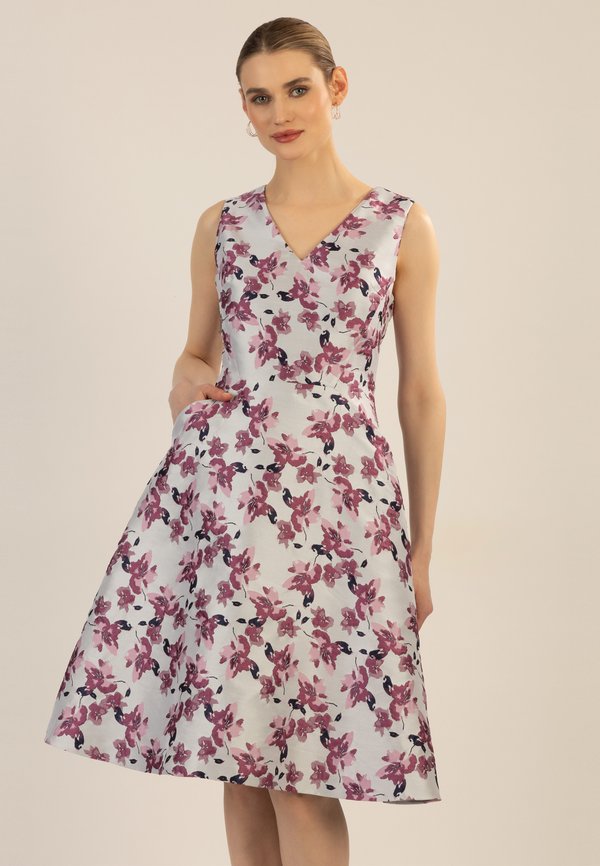 JACQUARD - Freizeitkleid - pflaume multicolor