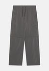 SILVER RIDGE™ UTILITY CONVERTIBLE PANT UNISEX - Παντελόνι εξωτερικού χώρου - city grey