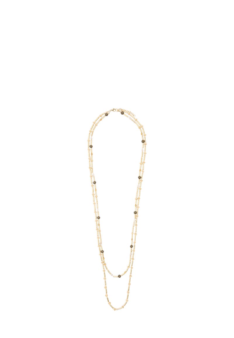 Złotona warstwowa naszyjnik z wydłużonymi, prostokątnymi ogniwami i okrągłymi koralikami, tworzący teksturowany wygląd z metalicznym wykończeniem.