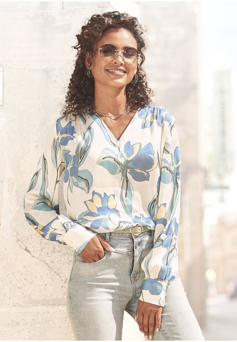 LASCANA Bluse - creme bedruckt