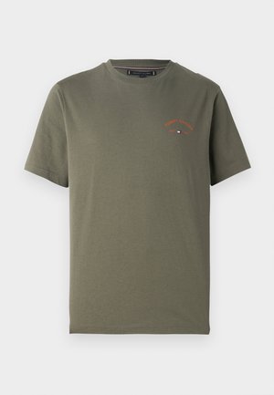 Olive green cotton T-shirt with short sleeves, a crew neck, and an embroidered logo in orange on the chest. Smooth texture, regular fit.