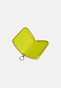 O Bag HALF WALLY BERNA - Portafoglio - verde lime