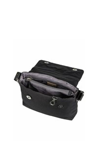 Schwarze Stofftasche mit umklappbarem Deckel, silberner Hardware, vorderen Druckknopfverschlüssen und lila Innenfächern zur Organisation.