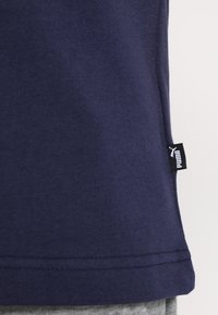 Puma Triko s potiskem - dark blue