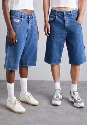 AND SEXY UNISEX - Denimové šortky - blue