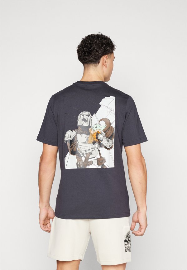 STAR WARS™ THE MANDALORIAN™ REGULAR FIT BACK GRAPHIC - Print T-shirt