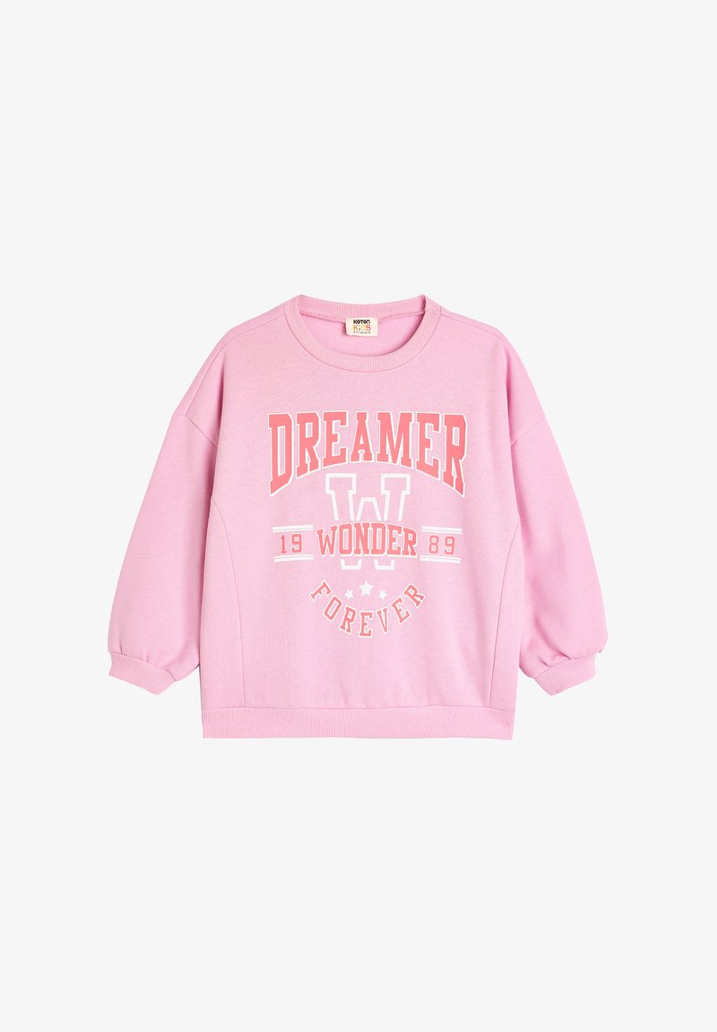Felpa rosa con scollo rotondo, maniche lunghe gonfie e orlo a costine. Presenta la scritta "DREAMER", "W" e "WONDER FOREVER" stampate in colori a contrasto.