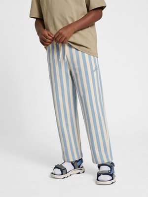 Hummel, HUMMEL HMLMIO CROPPED PANTS UNISEX - Jogginghose - cashmere blue
