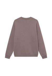 Brauner Pullover aus weichem Material. Verfügt über lange Ärmel, gerippte Bündchen und einen klassischen Rundhalsausschnitt mit einem schlichten Rückendesign.