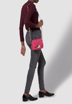 KARL LAGERFELD, Sac bandoulière - pink