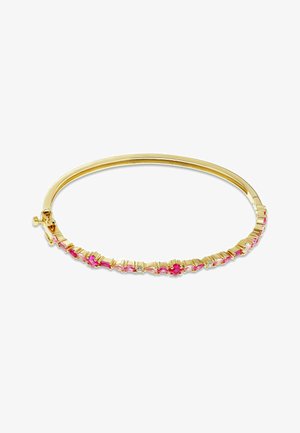 Goldener Armreif mit einer Reihe von rosa, roten und klaren Edelsteinen entlang der Vorderkante und einem Verschluss.