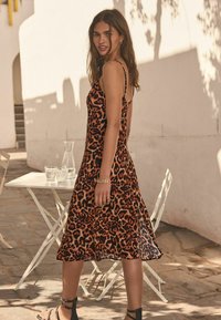 Next STRAPPY  REGULAR FIT - Kasdienė suknelė - animal