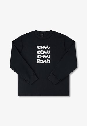 Must värviga pikad varrukad särk, millel on ees stiliseeritud kirjatüppes korduv valge graafiline logo. Valmistatud pehmest kangast.