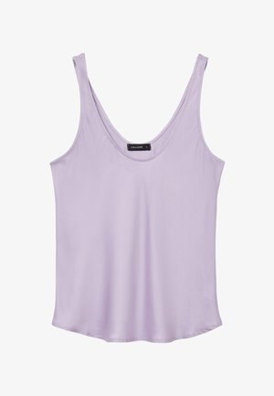 Débardeur lavande en tissu doux, avec un décolleté en U profond et des bretelles fines, d'une coupe ample et d'un ourlet arrondi. Étiquette portant le nom "CALLIOPE."