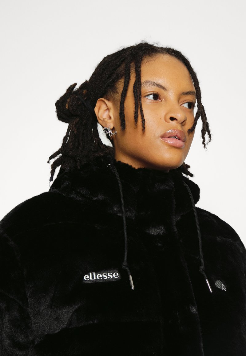 Damen Leichte Jacken | Ellesse NOELLA PADDED JACKET Winterjacke black smu/schwarz - MJ52878 Damen Leichte Jacken | Ellesse NOELLA PADDED JACKET Winterjacke black smu/schwarz - MJ52878