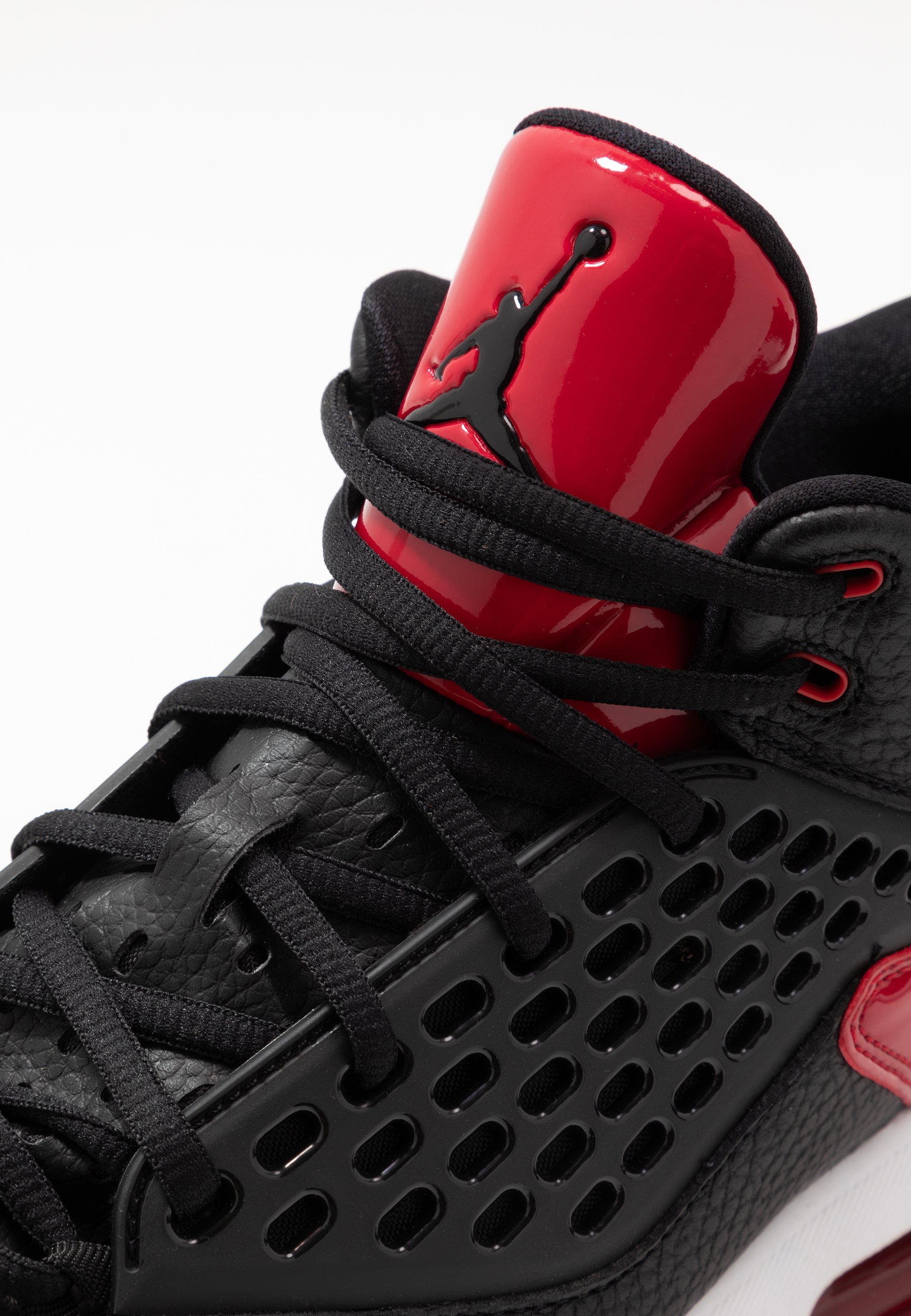 jordan maxin 200 black gym red