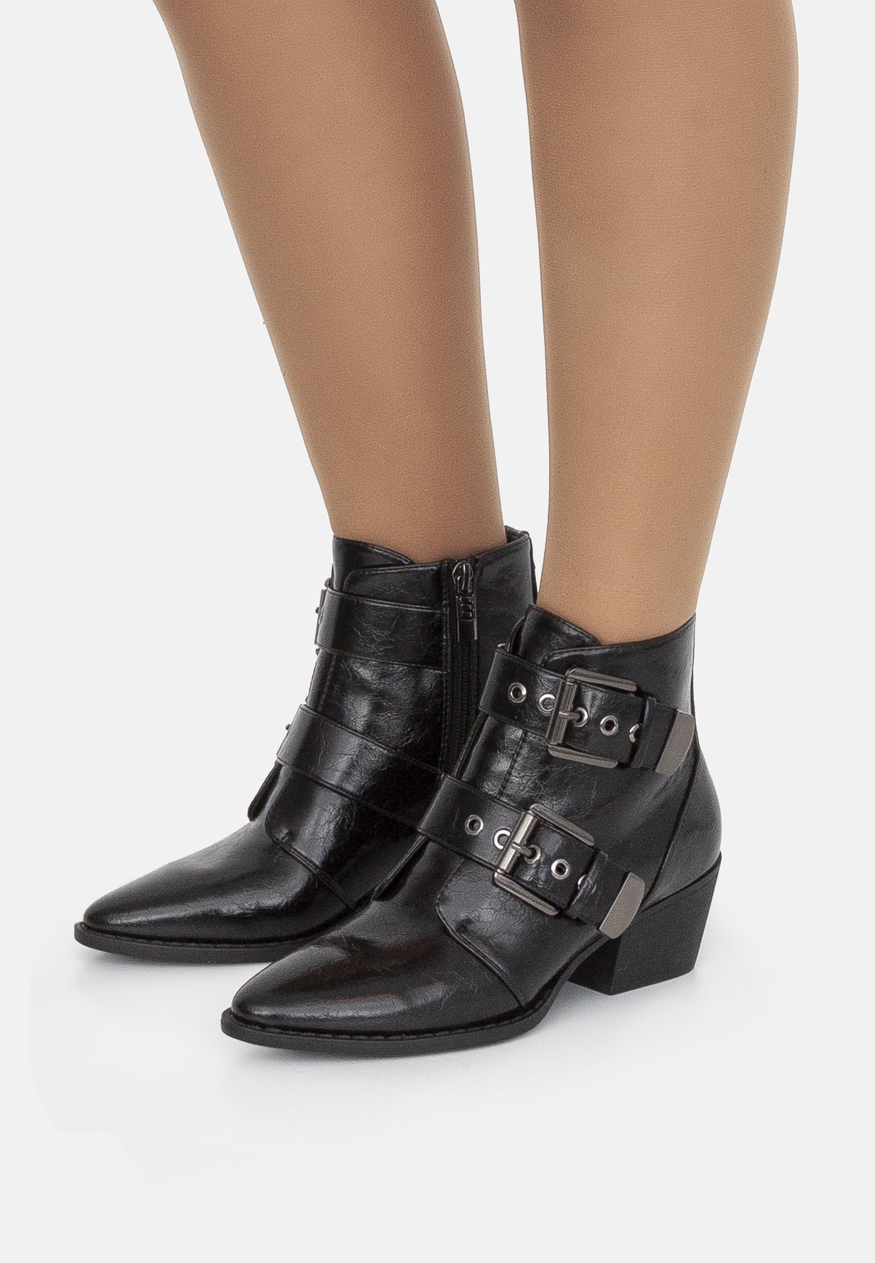 mtng Botines camperos - black/negro - Zalando.es