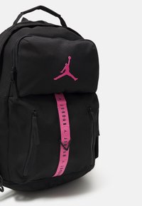 Jordan JAN SPORT BACKPACK - Pārgājienu mugursoma - black/pinksicle