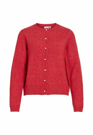 Roter Wollcardigan mit Rundhalsausschnitt, langen Ärmeln und durchgehender Knopfleiste mit kleinen weißen Knöpfen. Glatte Textur, gerippter Saum.