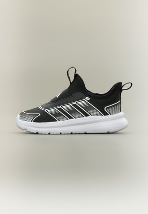 Czarno-białe buty slip-on z siateczkową cholewką, pętelkami na języku i pięcie, biała amortyzowana podeszwa z logo "Cloudfoam".
