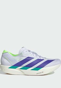 Chaussure de course gris clair avec des rayures violettes, des accents verts, une semelle blanche marquée "Lightstrike Pro" et le texte "Adizero Takumi Sen 11" près du talon.