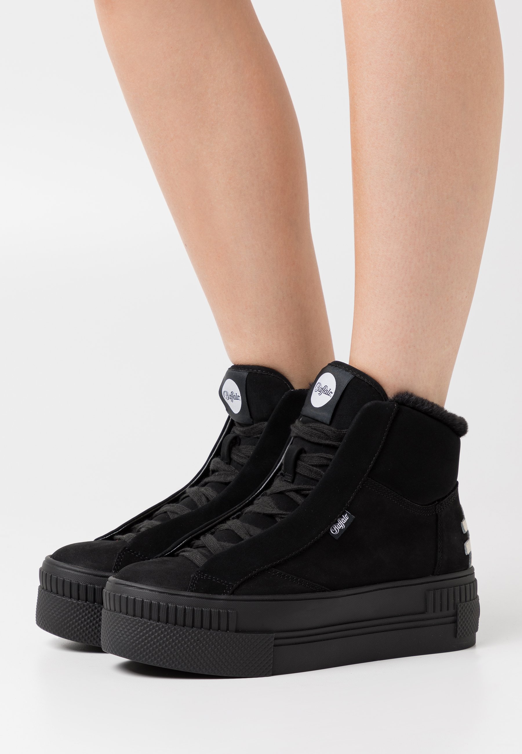 Buffalo PAIRED Höga sneakers blacksvart Zalando.se Grå Höga stövlar | Barn | Rea online på Zalando.se