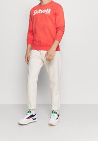 Schott Felpa - red