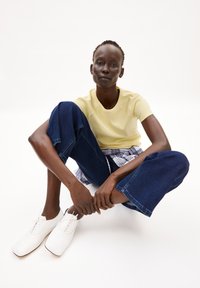 ARMEDANGELS HANJAA - T-shirt basic - early yellow