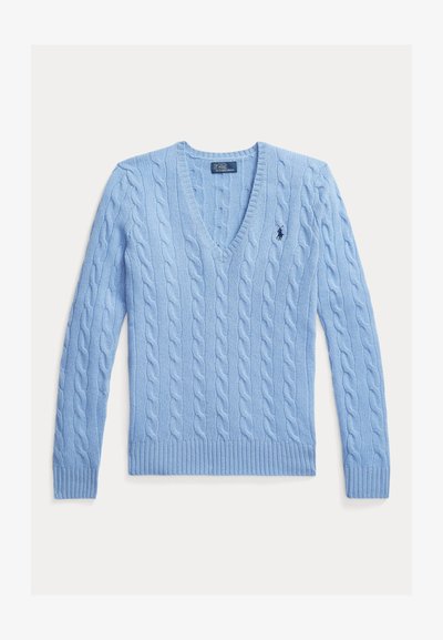 Pulover albastru deschis cu guler în V, tricotat cu model în coadă de vulpe, cu mâneci lungi și logo-ul Polo Ralph Lauren brodat pe piept.