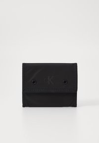Calvin Klein Jeans OVER WEBBING WALLET - Lommebok - black