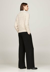 Tommy Hilfiger SOFT CABLE - Maglione - classic beige