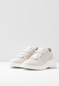 Unisa Zapatillas - white