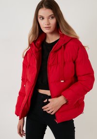 LELA REGULAR FIT - Ziemas jaka - red