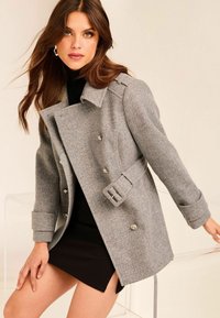 Lipsy BELTED MILITARY PETITE  - Šineļveida mētelis - grey