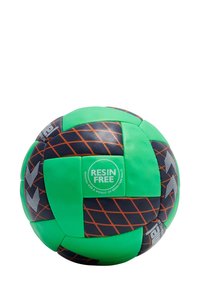 Grøn og sort håndbold med tekstureret overflade, prydet med orange gittermønster og hvidt logo. Etiket angiver "RESIN FREE."